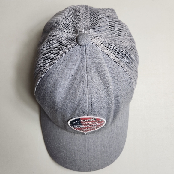 Travis Mathew Mens Gray Twill Mesh Snapback Hat - Picture 4 of 11